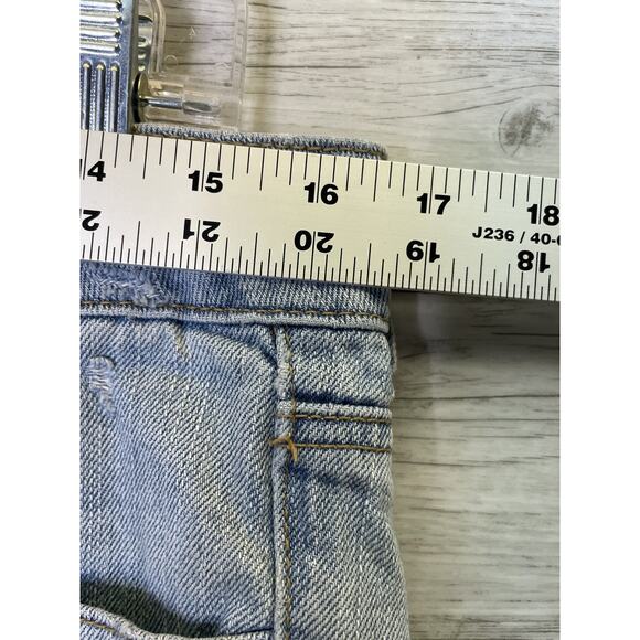 American Eagle Shorts Womens 6 Blue Distressed Denim High Rise Ripped Cutoff - Picture 5 of 11